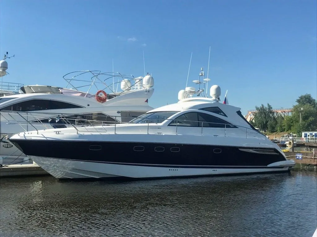 Rent a 14.35m Fairline Targa 47 Motor Yacht in Gelendzhik