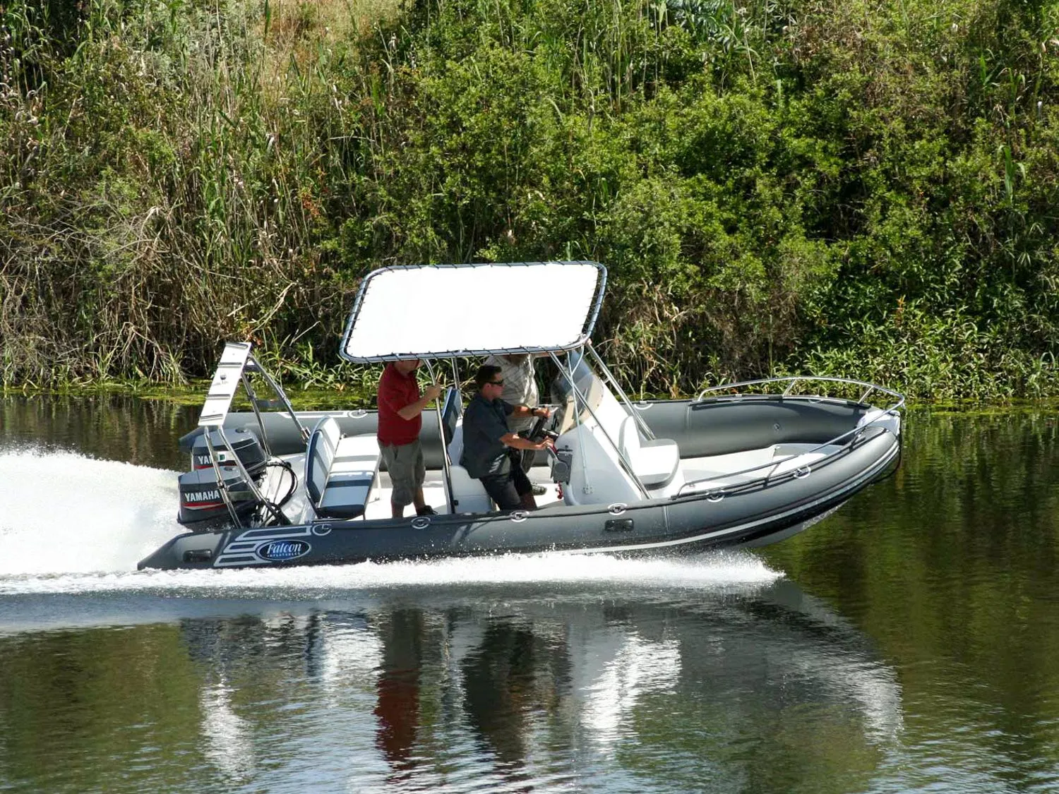 Charter a 6.5m Boat in Arzon