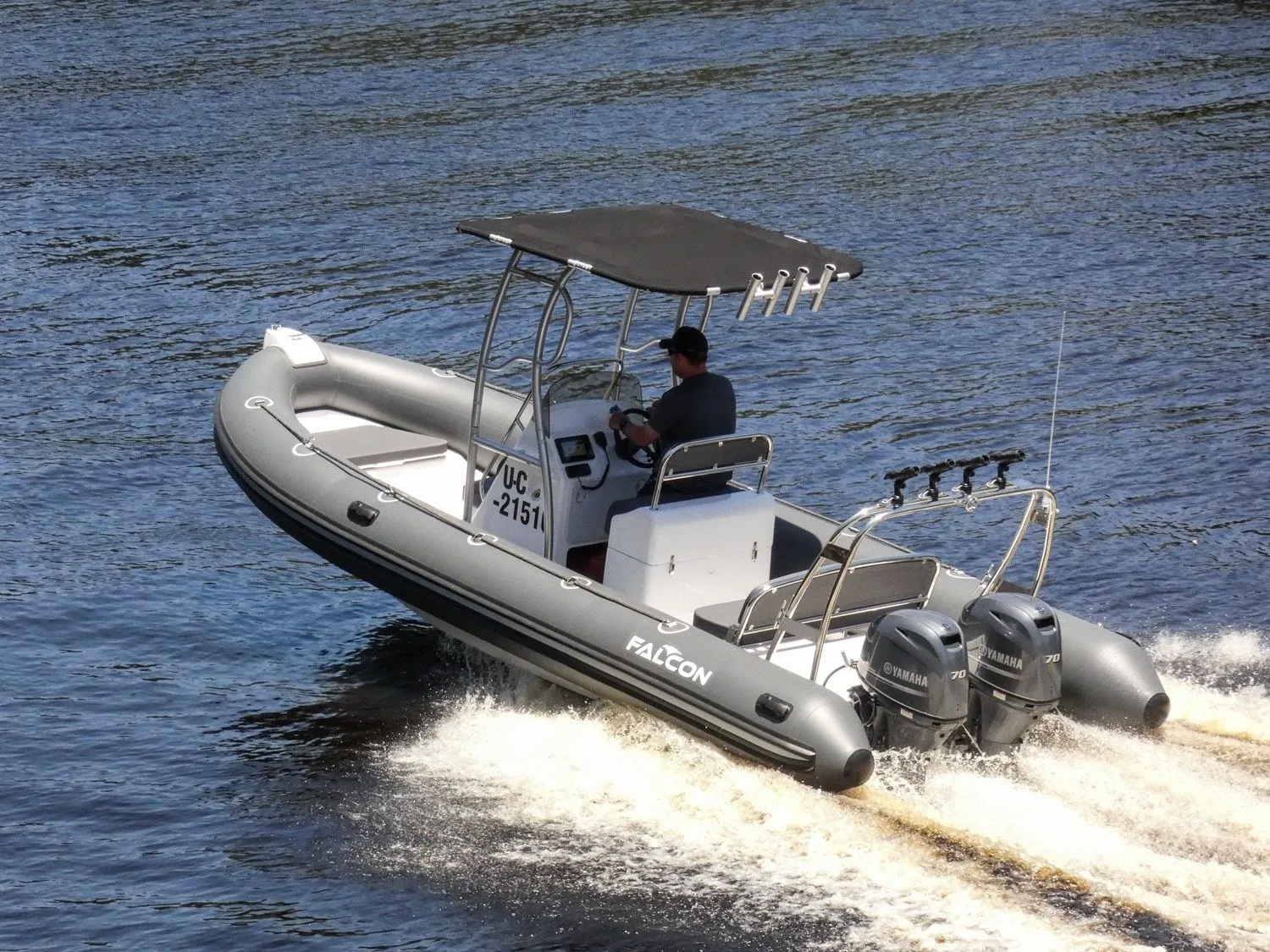Charter a 6.5m Boat in Arzon