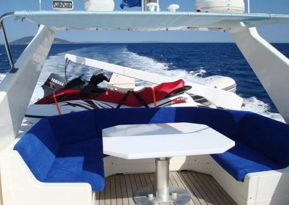 Vega Kiralık Teknesi - 4