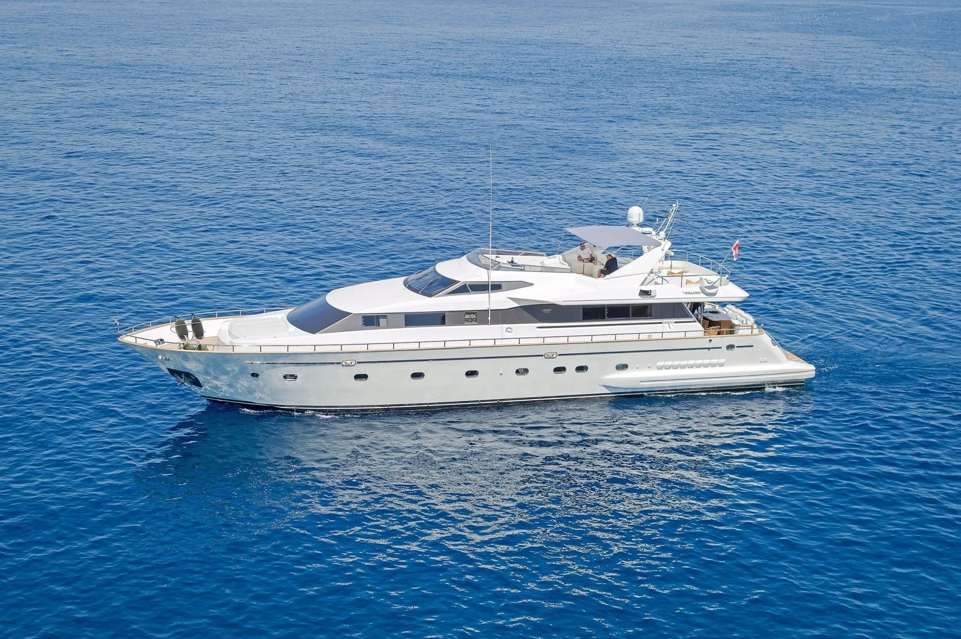 33m Elliniko Motor Yacht Falcon 92 Hire