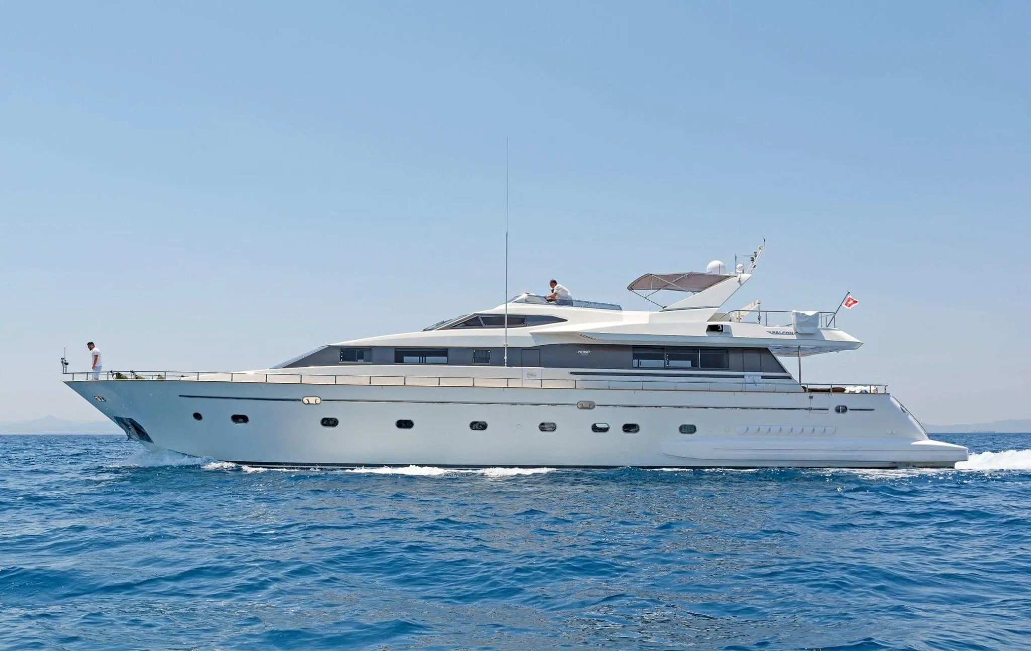 33m Elliniko Motor Yacht Falcon 92 Hire