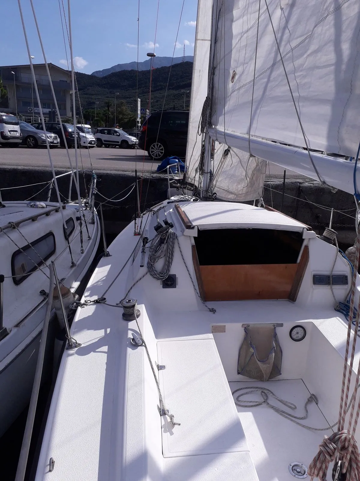 Riva del Garda 7.5m Kiralık Yelkenli Yat Farr 750