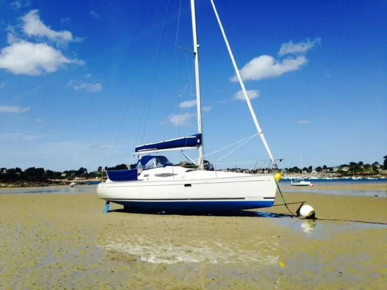 Boat - Charter a 9.95m Sailing Yacht in Arzon