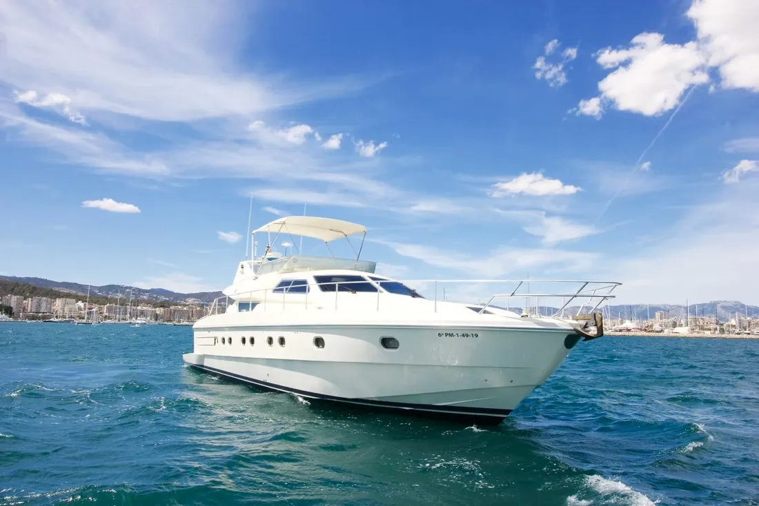 Explore Palma de Mallorca on a 18.1m Rental Boat