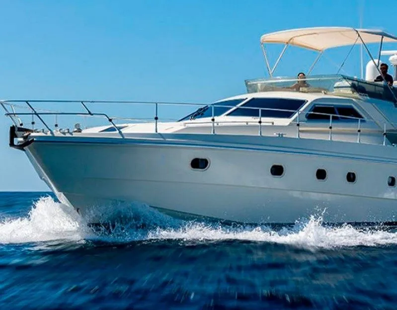 Explore Palma de Mallorca on a 18.1m Rental Boat