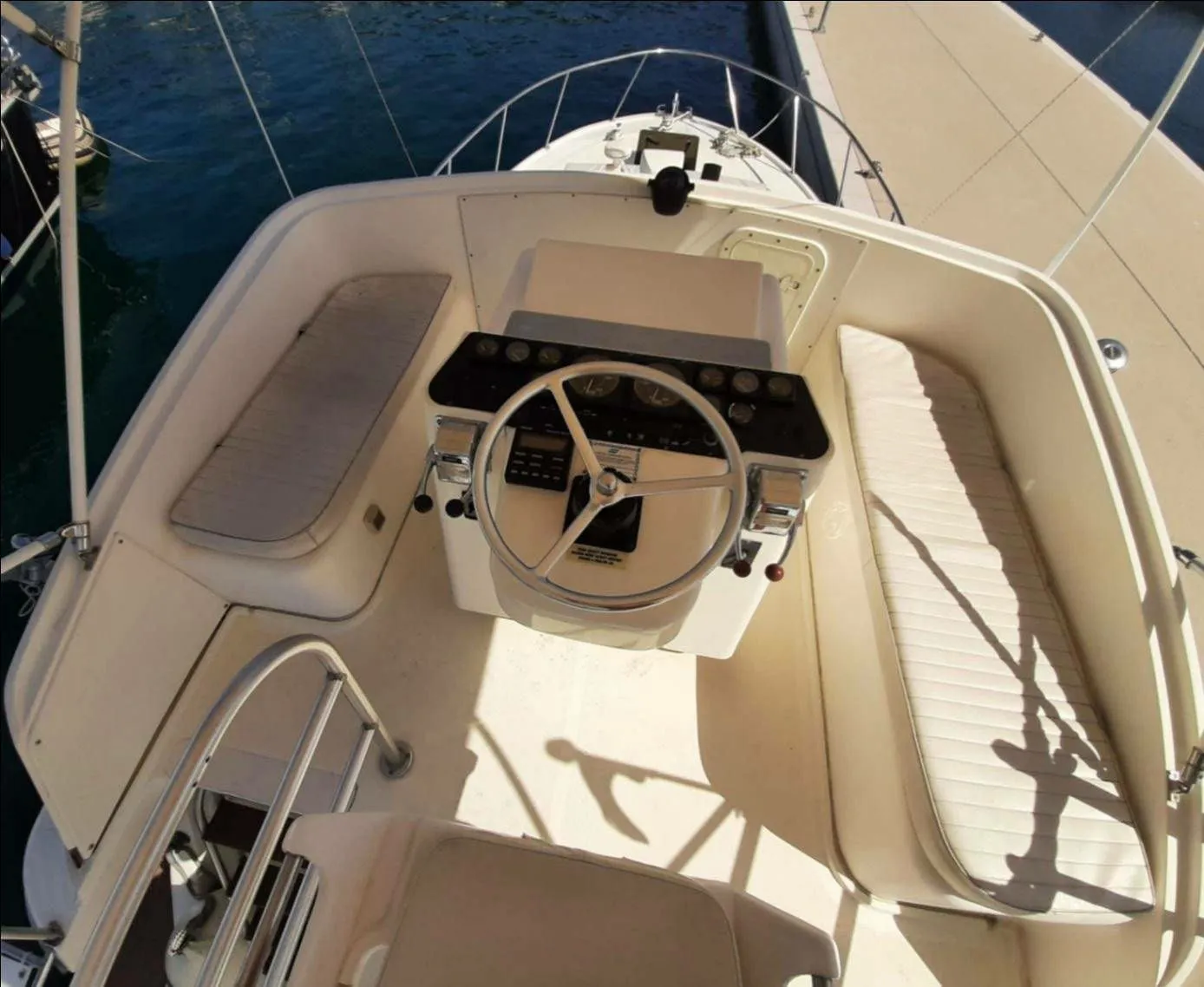 Rent a 14.4m Ferretti 460 Motor Yacht in Rovinj