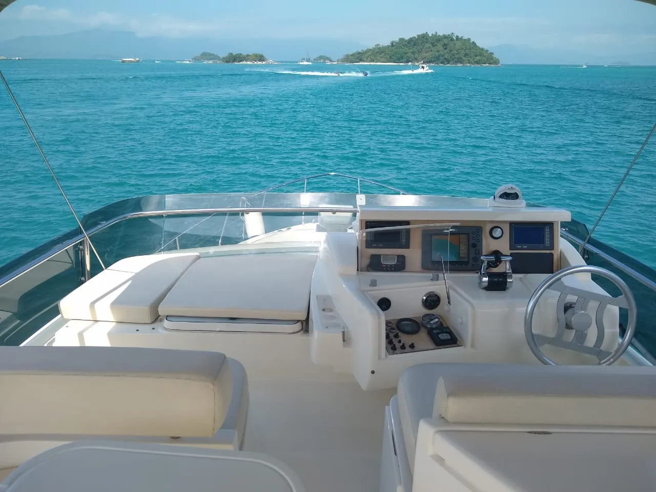 Vulcana Charter Boat
