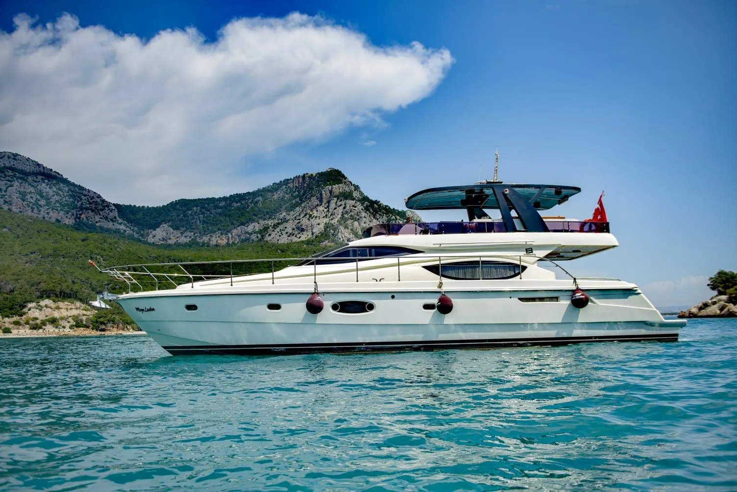 Mega Ladon Charter Boat