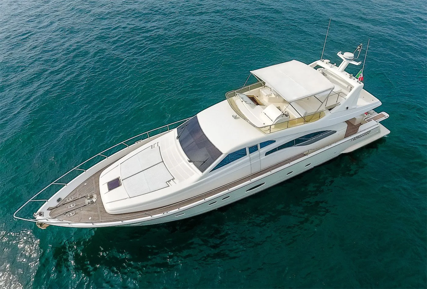 Charter a 21.2m Motor Yacht Ferretti 680 in Imperia