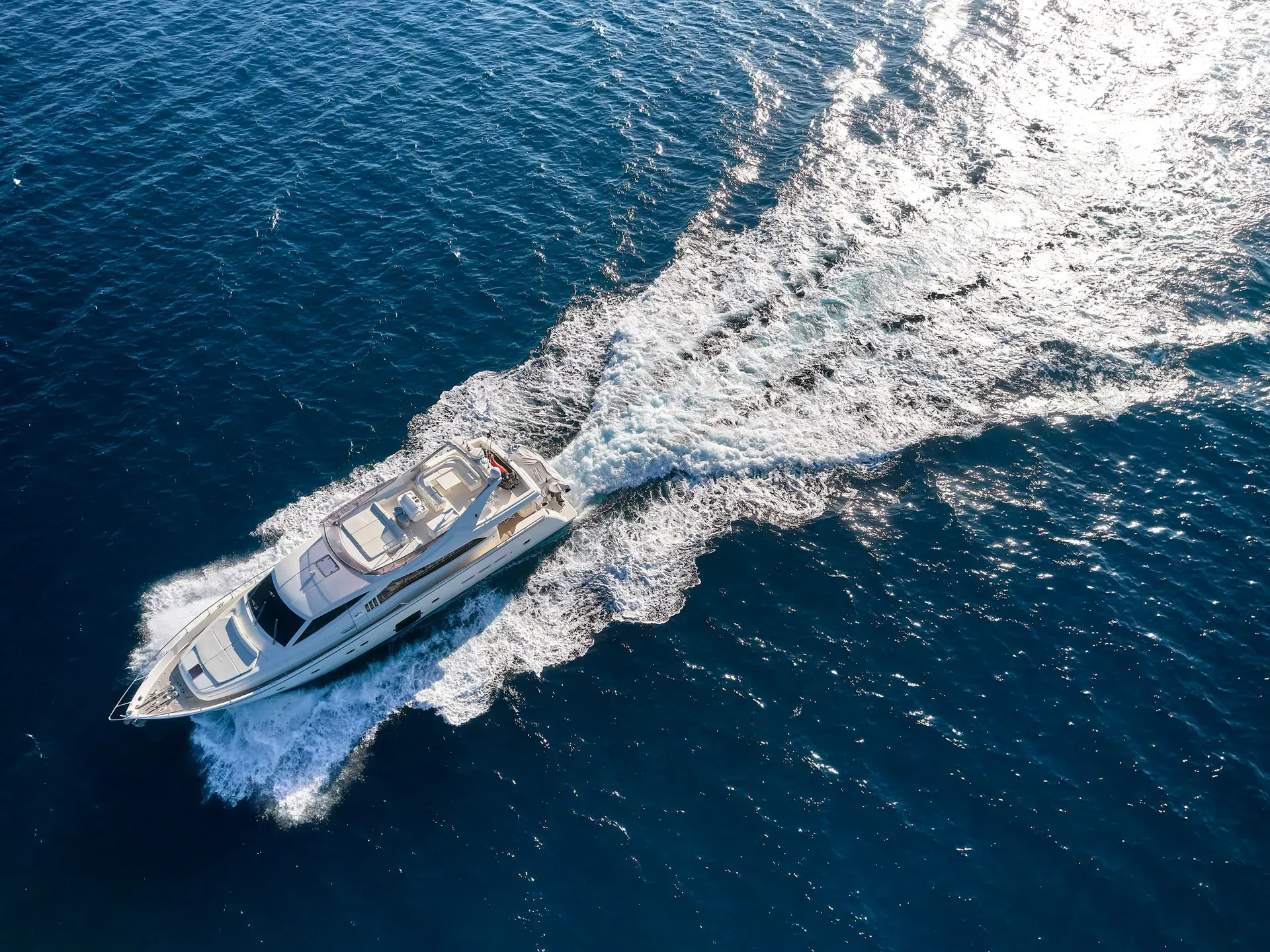 Golden Yacht Charter Boat - 4