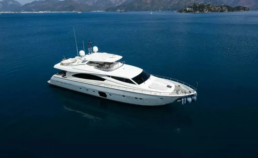 Rent a 27m Motor Yacht in Marmaris
