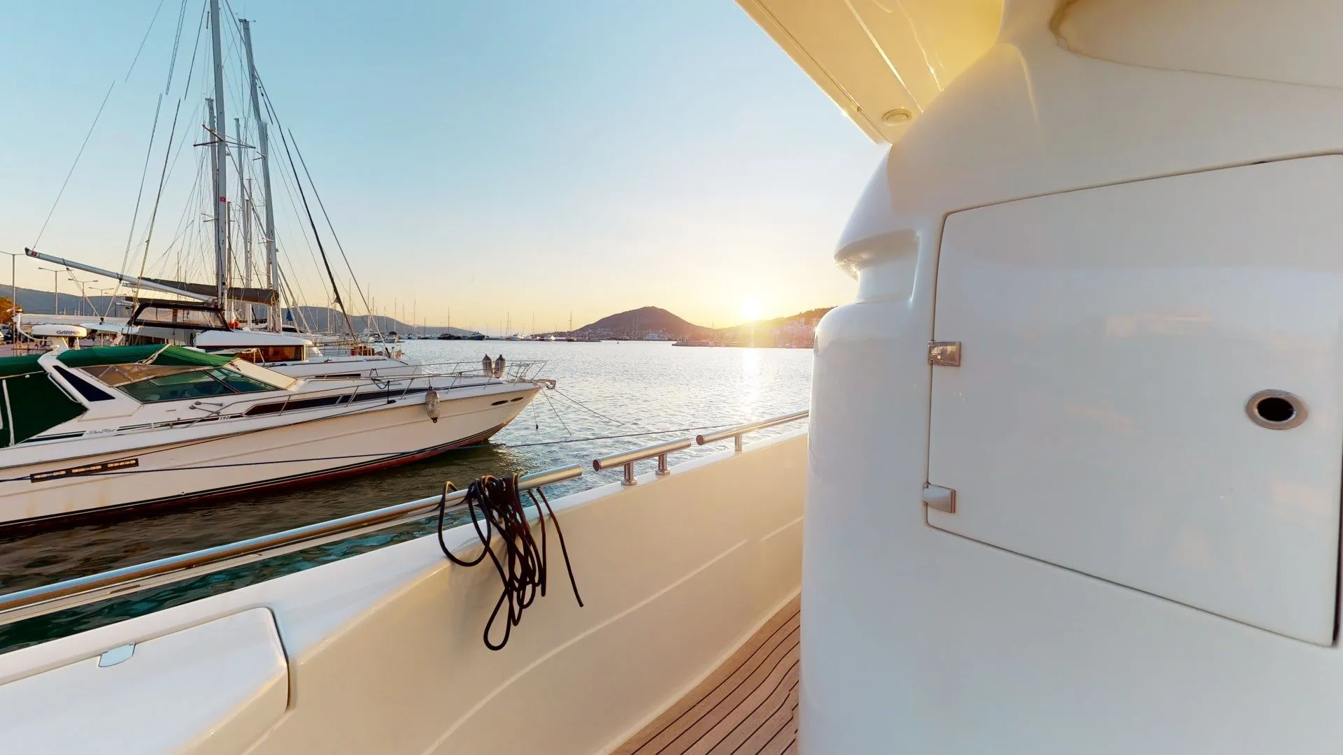 Чартер Estia Yi - 4