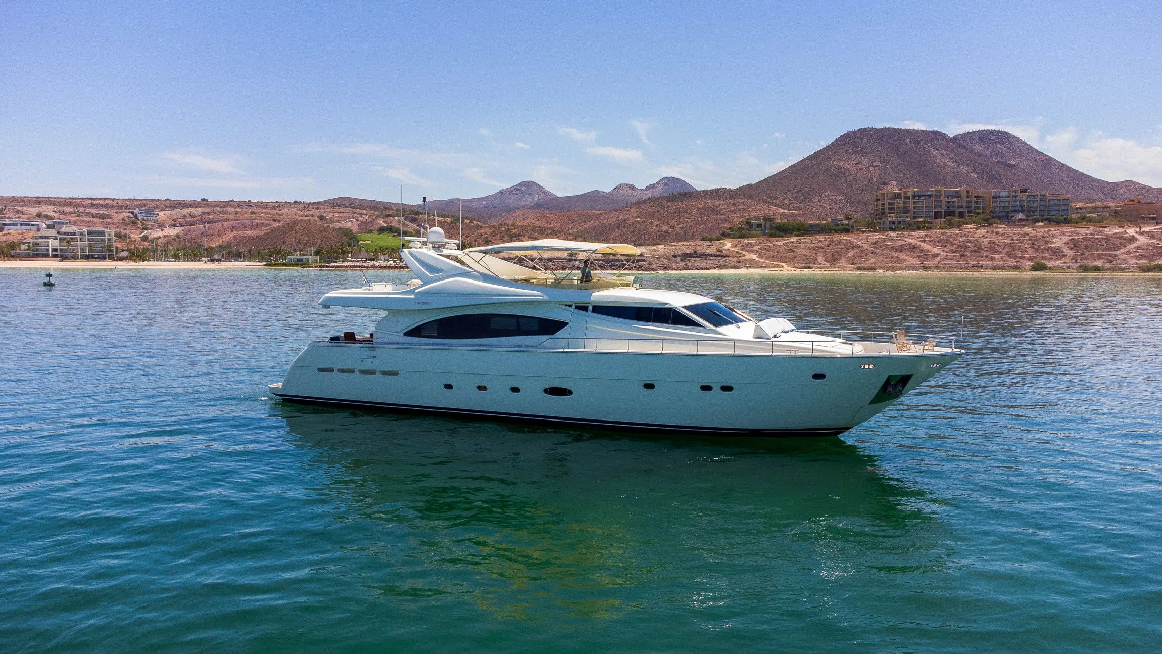 Rent a 27m Ferretti 880 Motor Yacht in La Paz