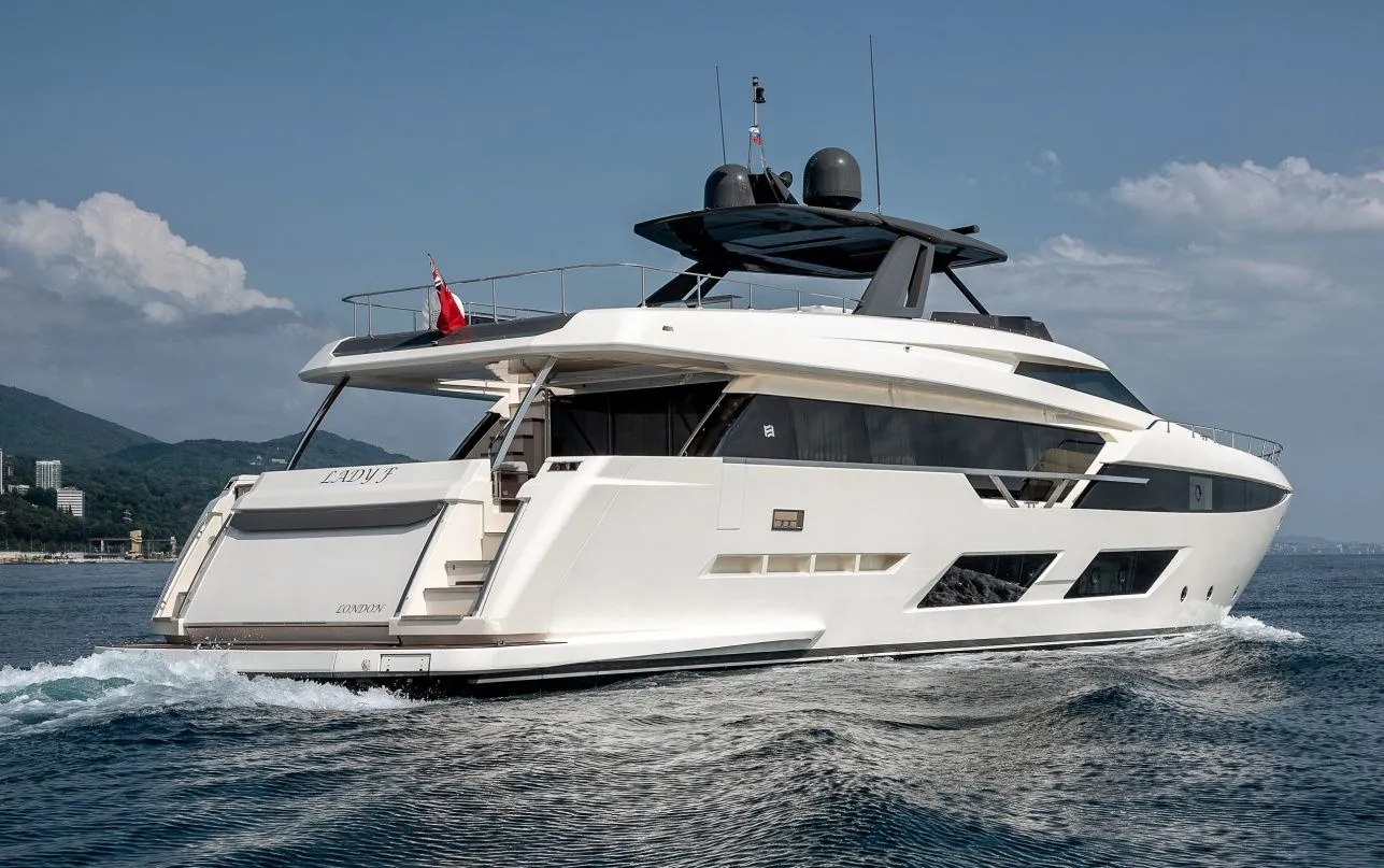Rent a 28.49m Motor Yacht Ferretti 920 in Sevastopol