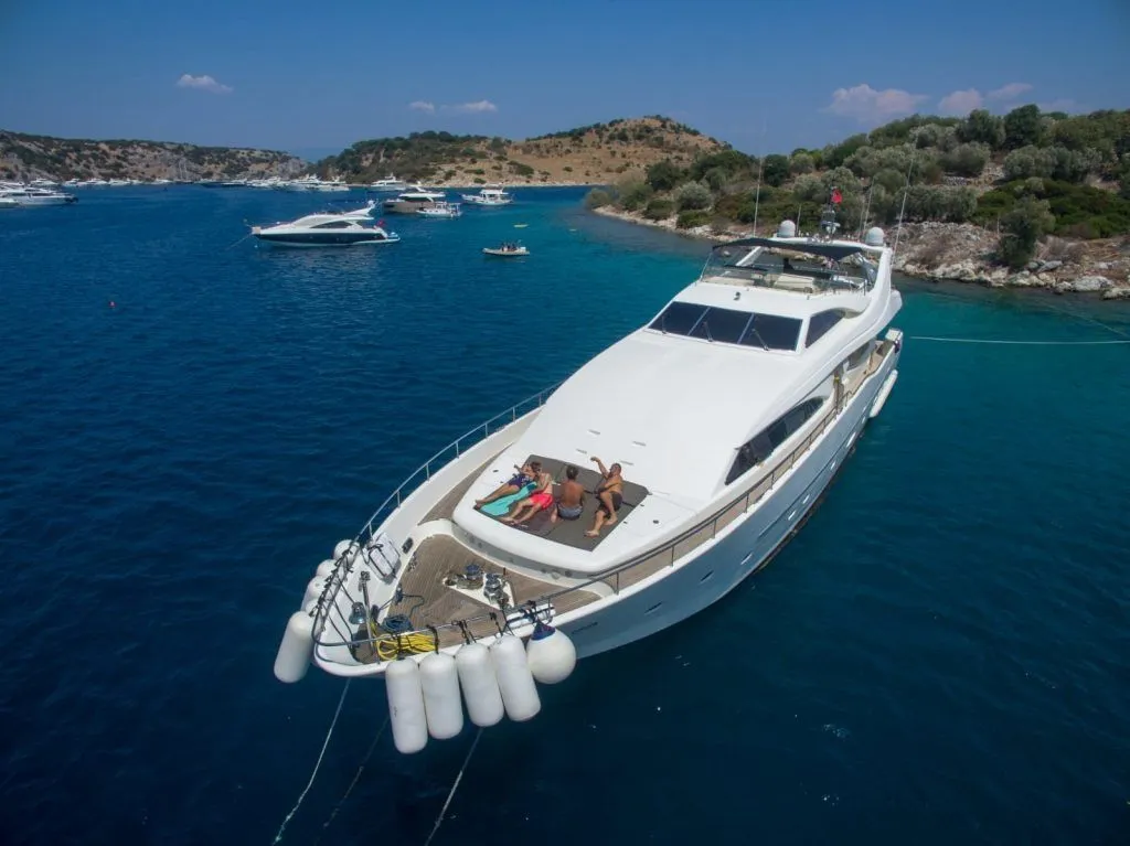 High Level Charter Boat