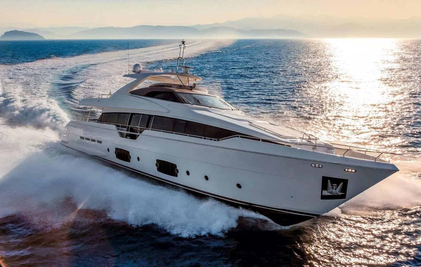 Lontano Charter Boat - 5