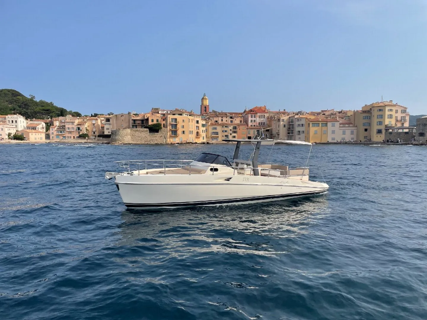 Rent a 10.4m Fiart 33 in Grimaud