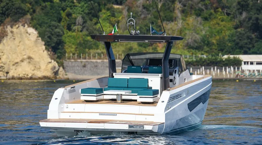 12.61m Saint-Laurent-du-Var Boat Hire