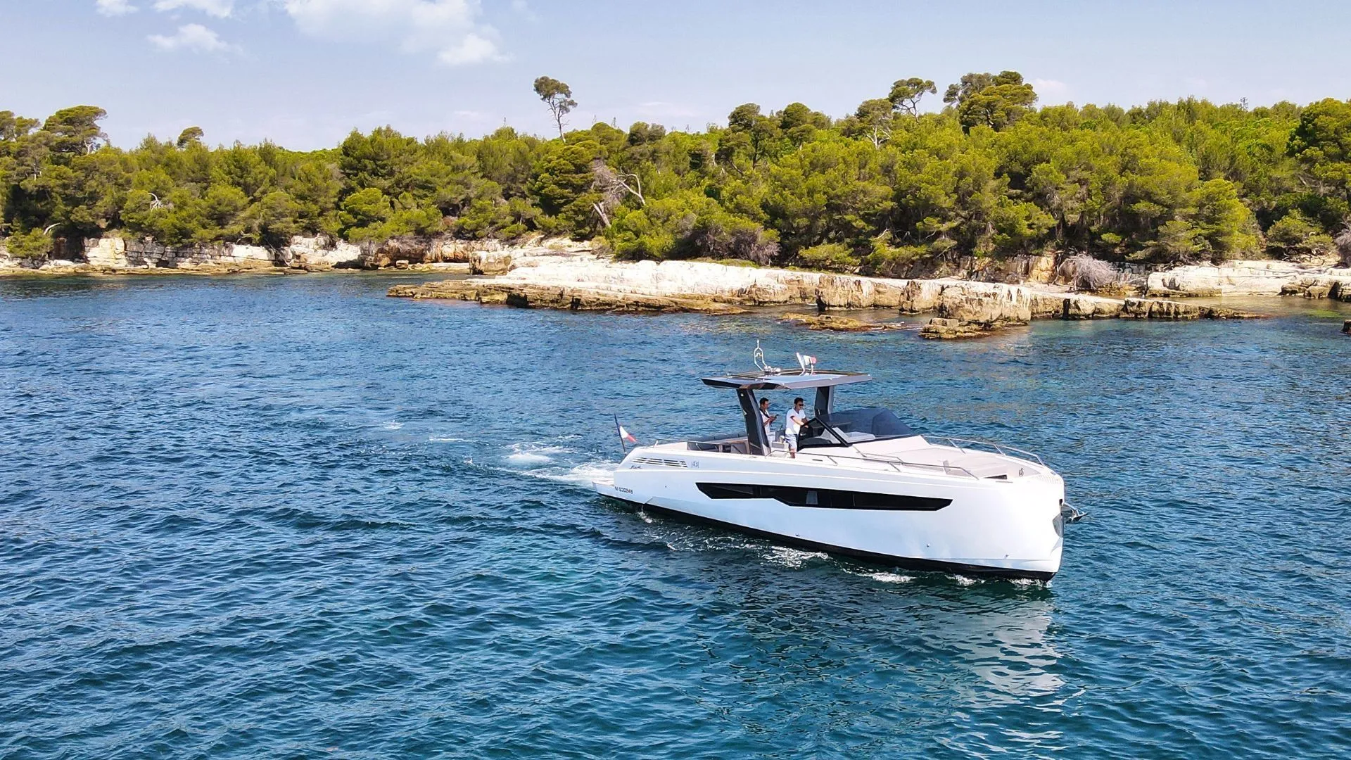 Charter a 13.84m 2 Cabin Motor Yacht in Golfe-Juan