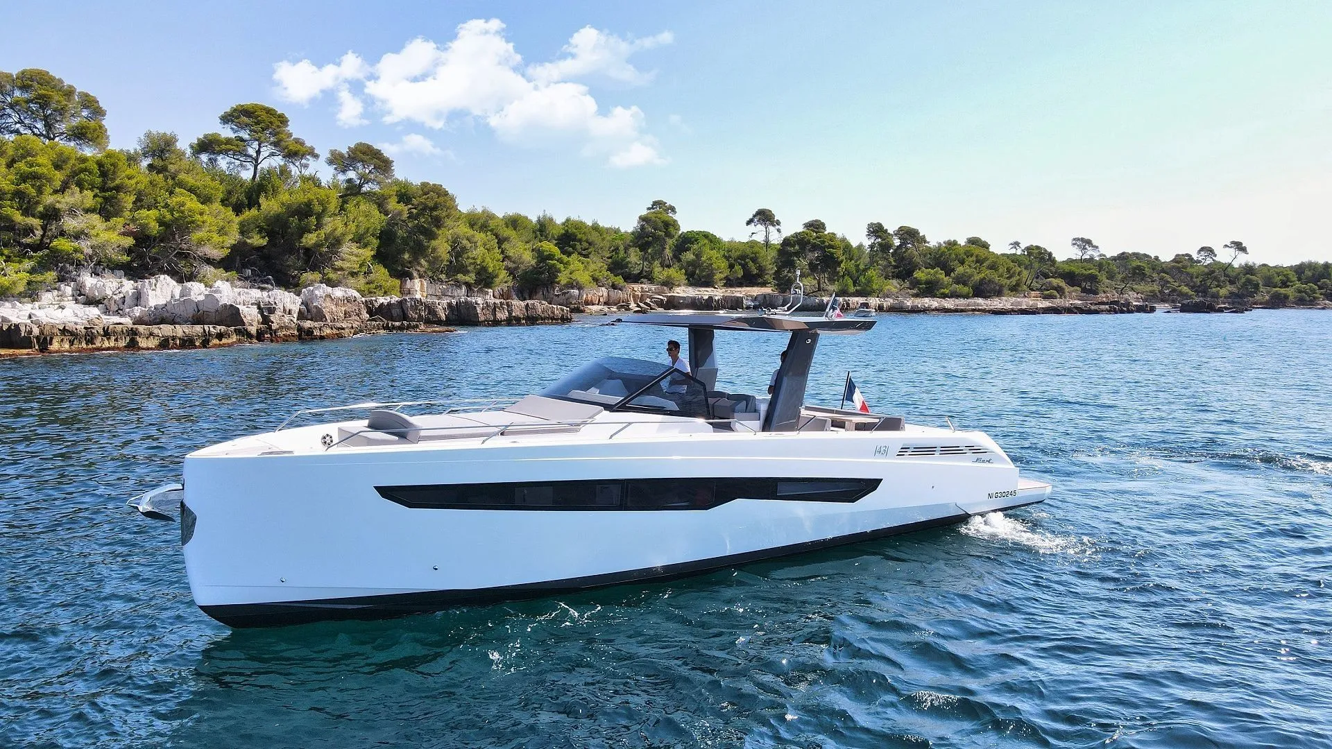 Charter a 13.84m 2 Cabin Motor Yacht in Golfe-Juan