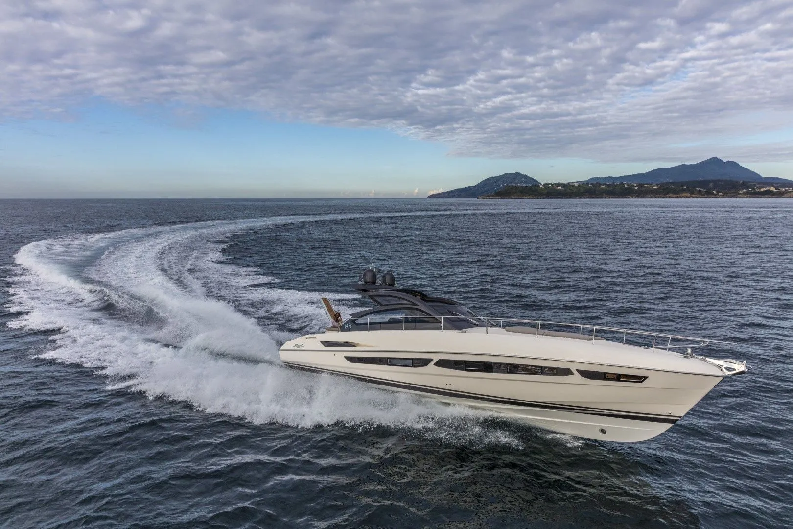 Rent a 14.65m Boat in Leuca