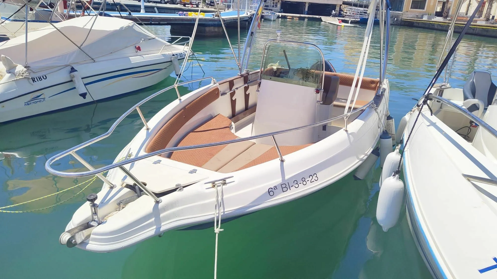 Okcaha Kiralık Teknesi