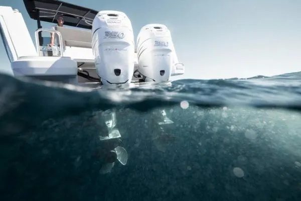 Charter a 11.4m Motor Yacht Fjord 36 in El Toro