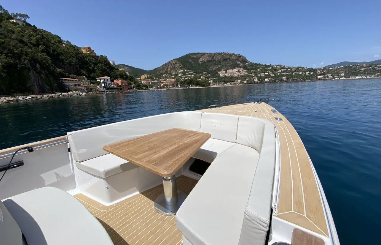 Fjord 38 open Mietboot - 2