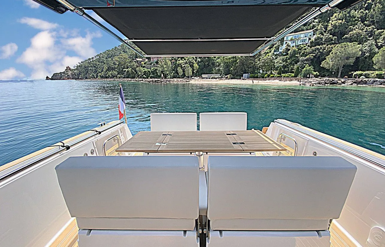 Fjord 38 open Mietboot - 4
