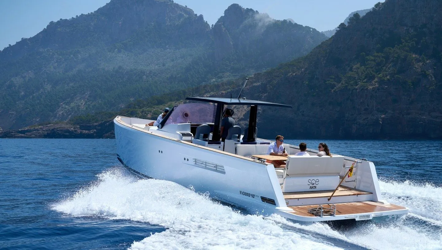 Nata Charter Boat