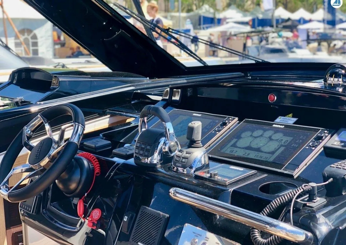 Чартер Lolo 3 - 4