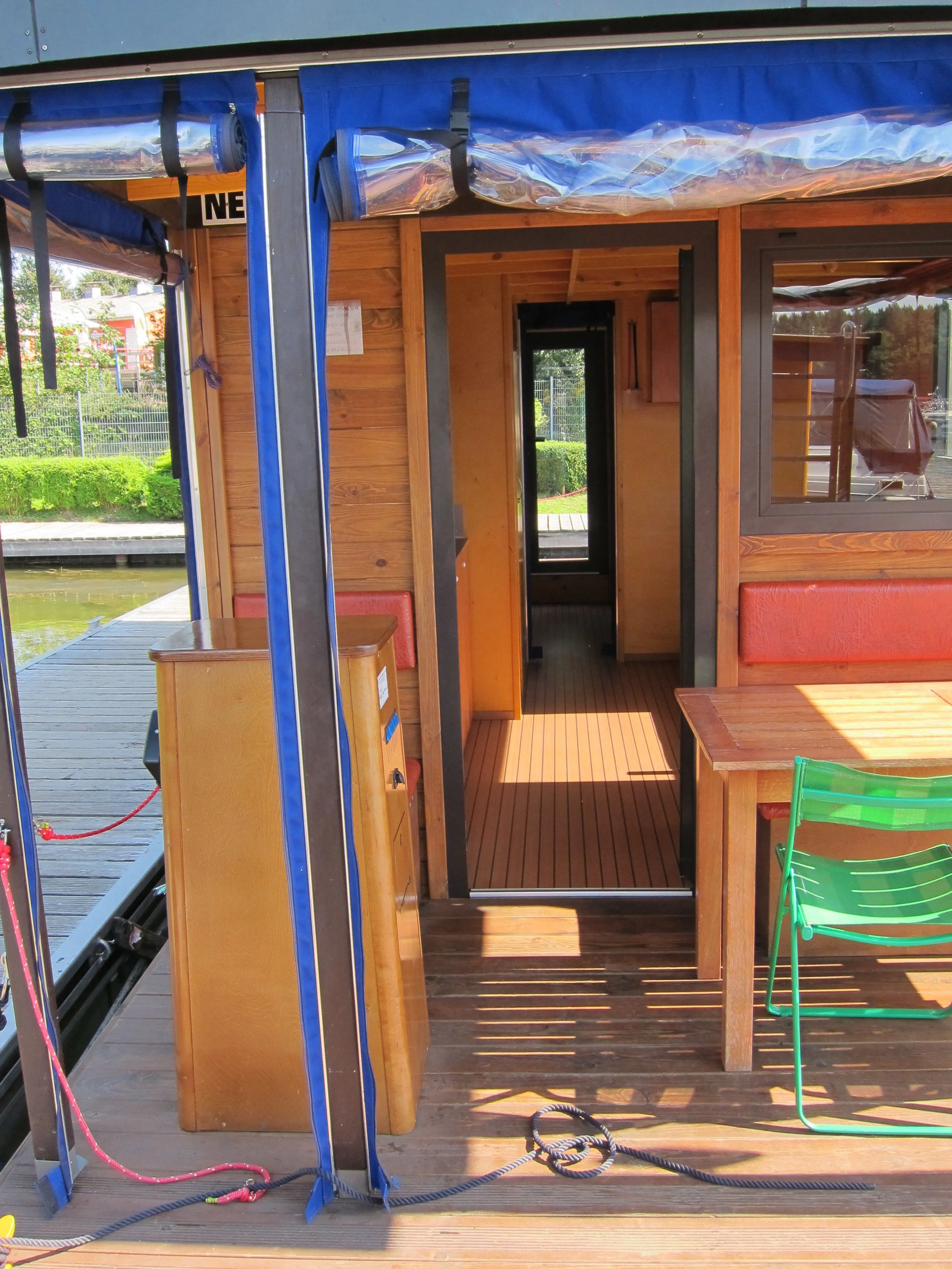 Inselblick 03 Charter Boat