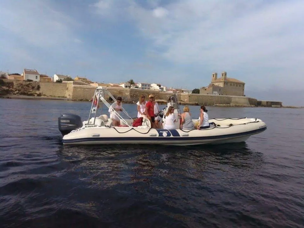 Rent a 7.99m Boat in Santa Pola