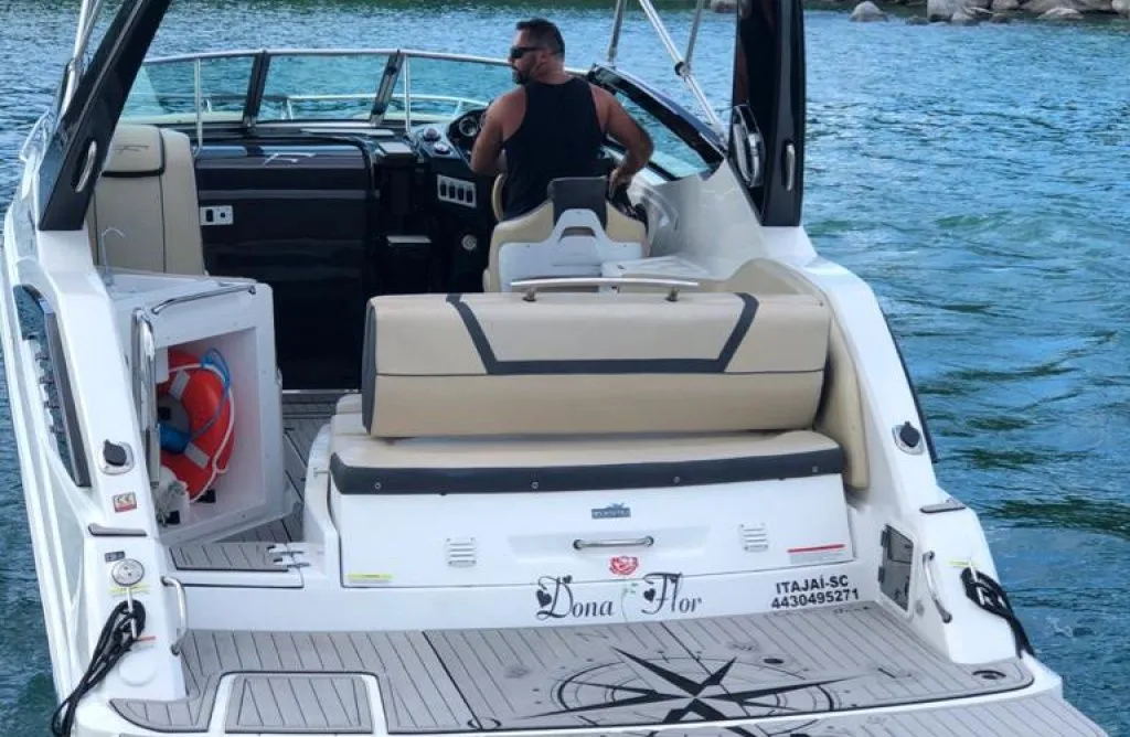 Dona Flor Charter Boat