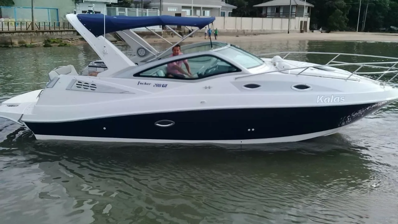 8.58m Trapiche de Canasvieiras Motor Yacht Hire