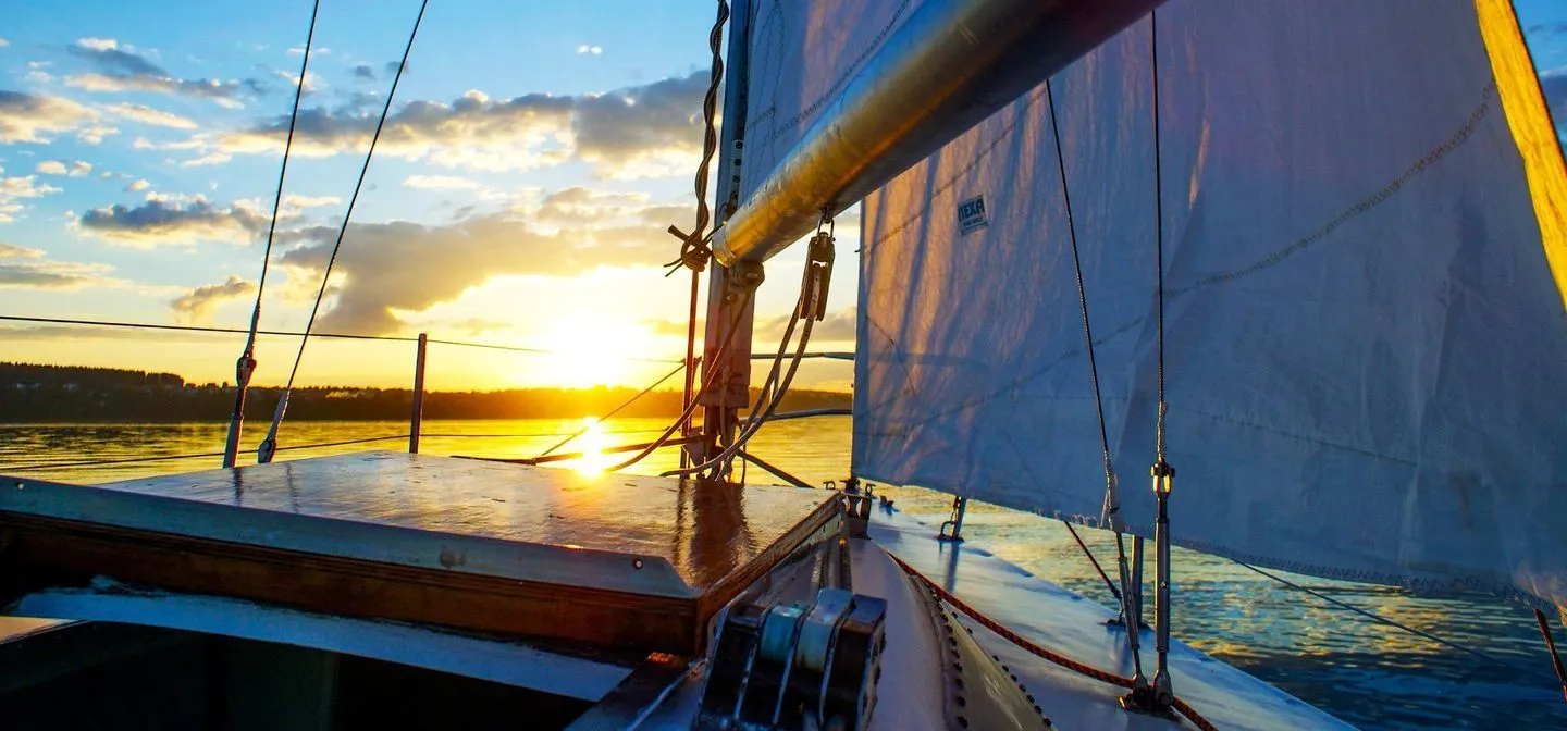 Explore Perm on a 6m Rental Sailing Yacht Focus 23