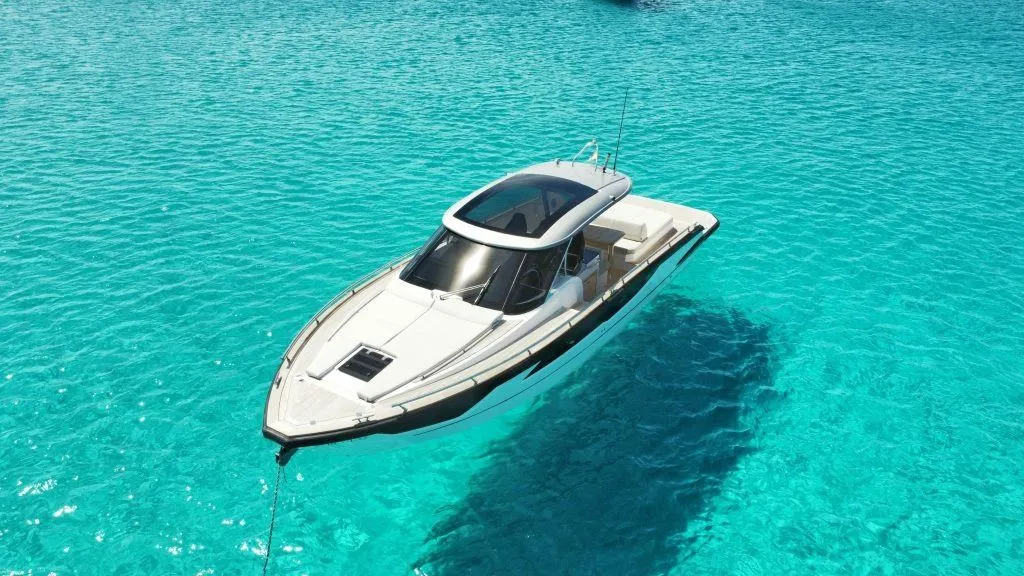 Чартер Hug - 4