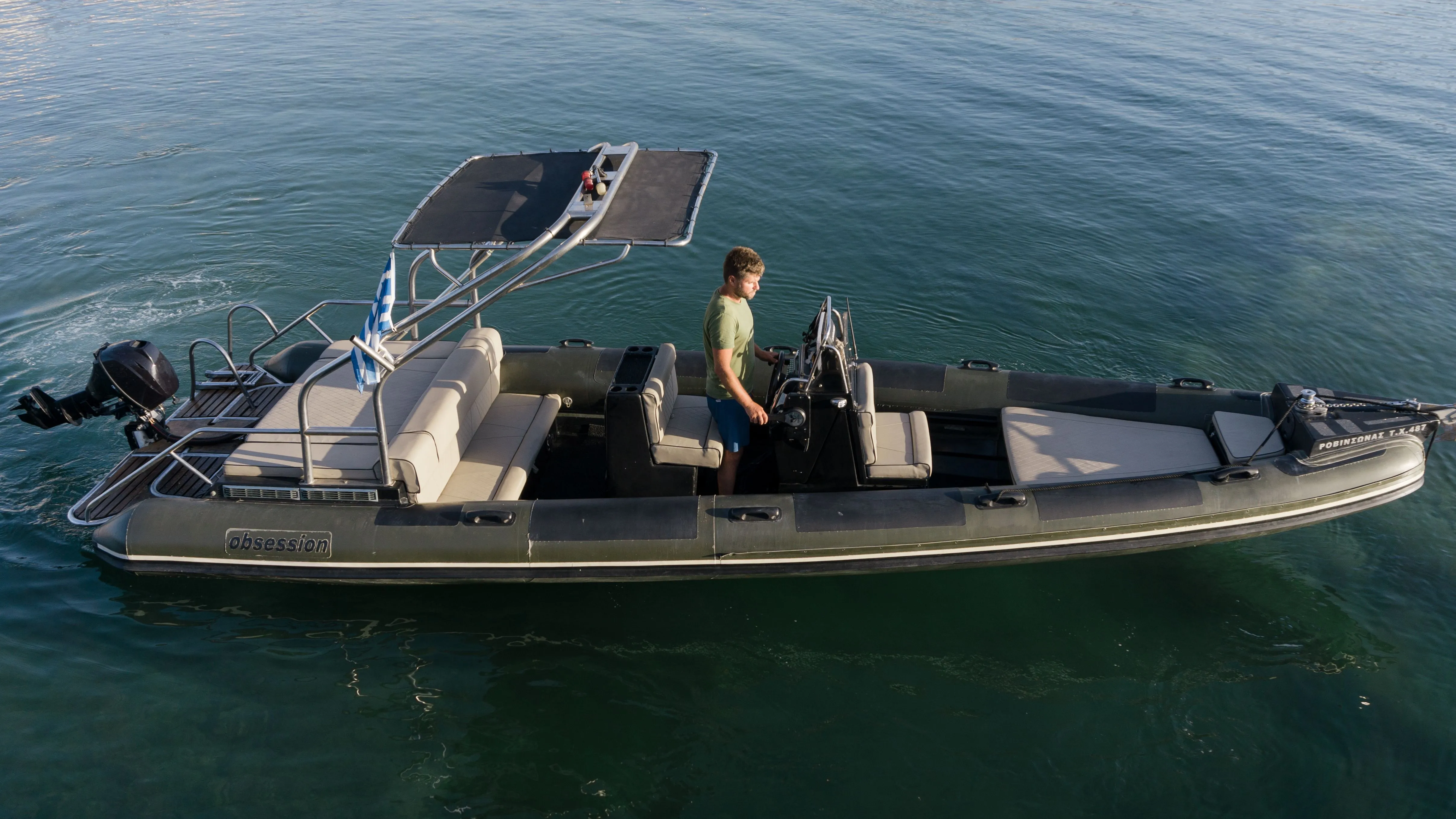 Explore Kolymvari on a 7.55m Rental Motor Boat Fost Obsession