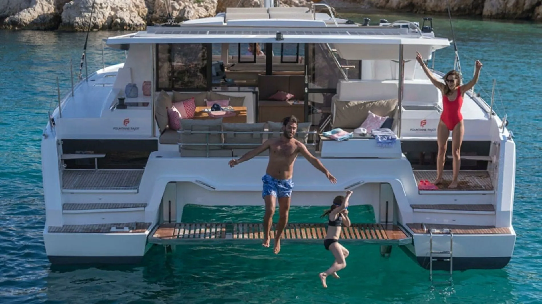 12.58m Mykonos City Boat Hire
