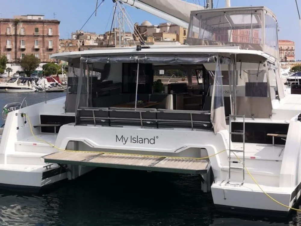 Rent a 12.58m Fountaine Pajot Astrea 42 Catamaran in Taranto