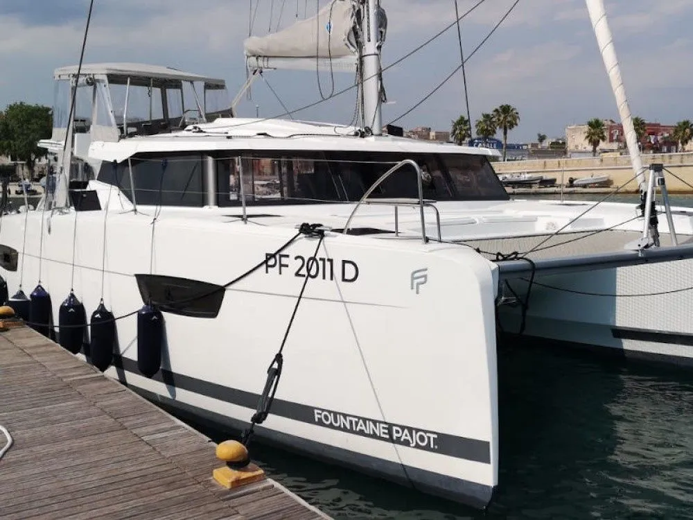 Rent a 12.58m Fountaine Pajot Astrea 42 Catamaran in Taranto