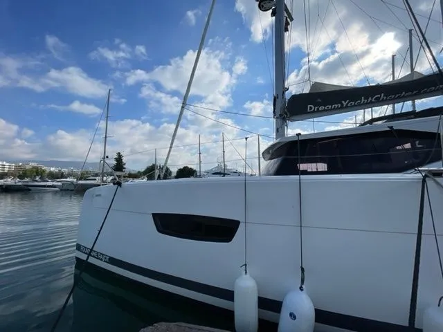 Atina Kiralık 12.58m Tekne