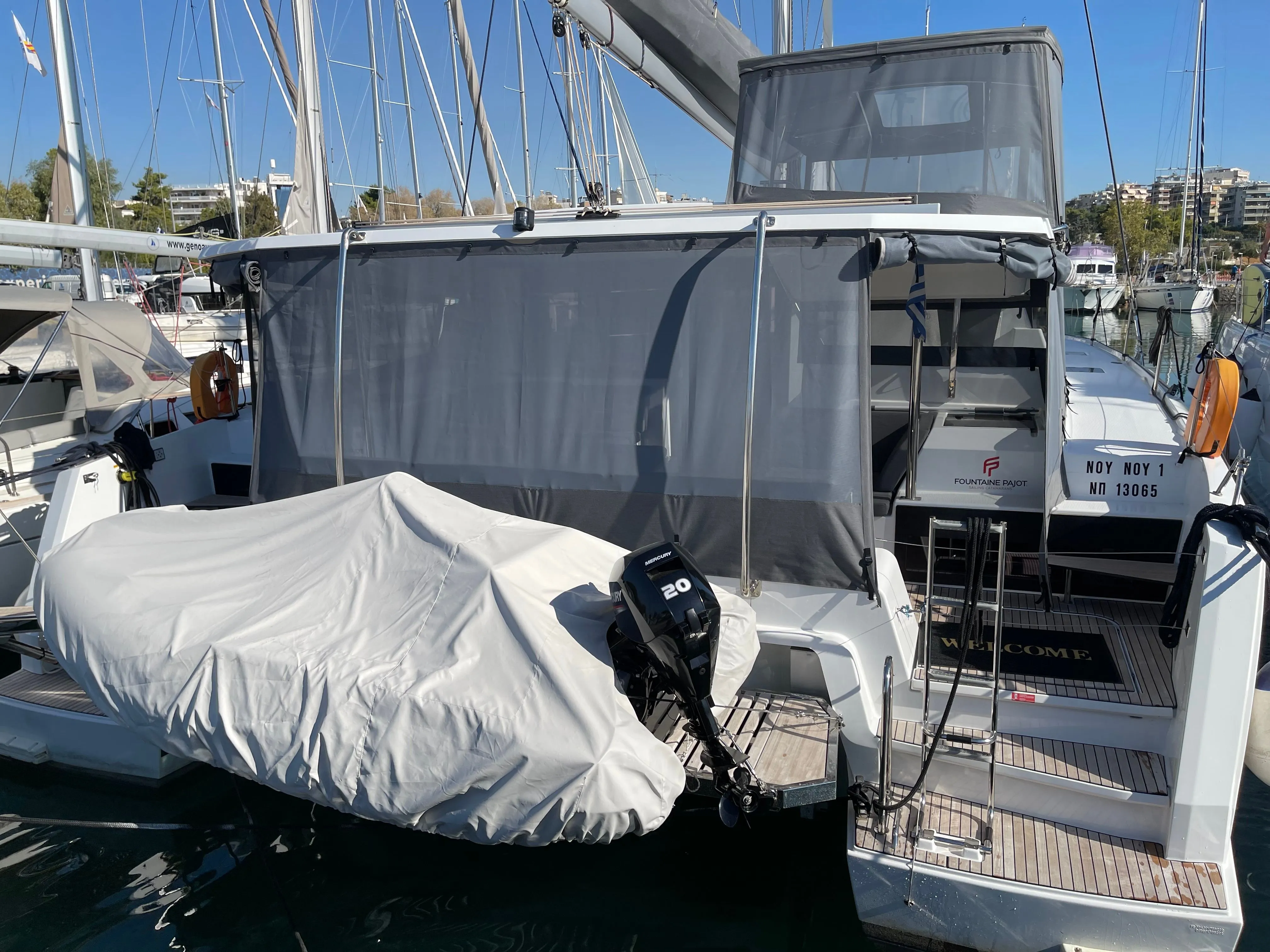 Nou Nou 1 Charter Boat - 5