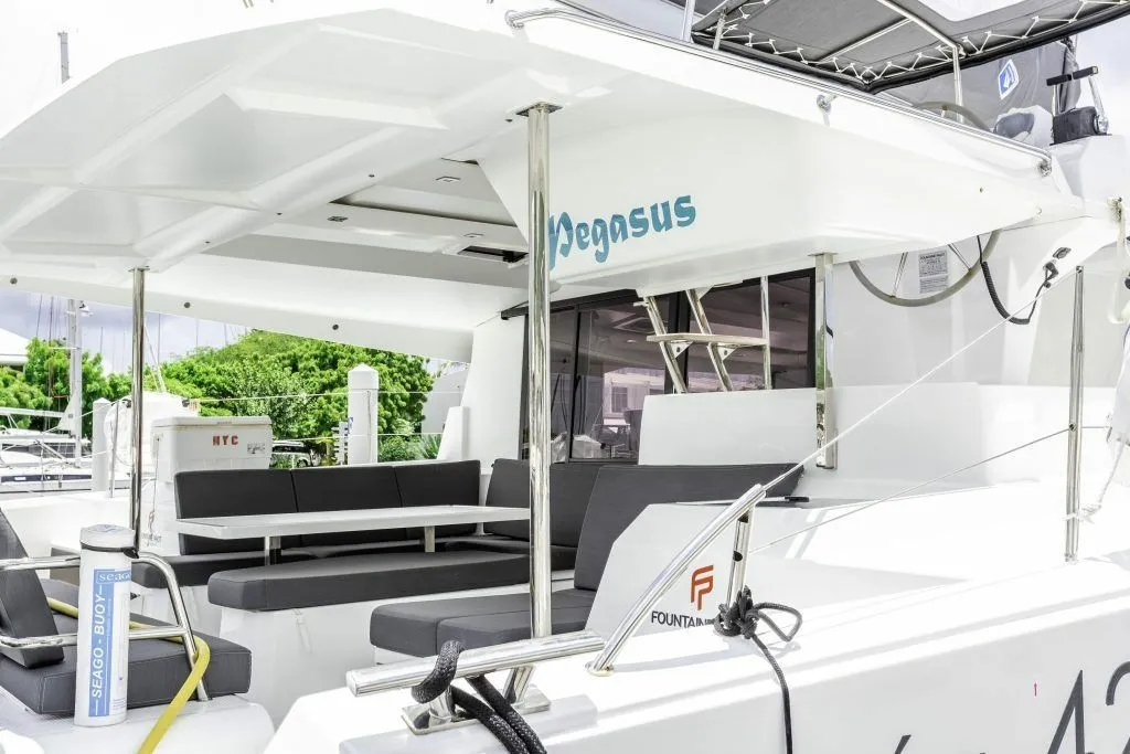 Pegasus Kiralık Teknesi - 4