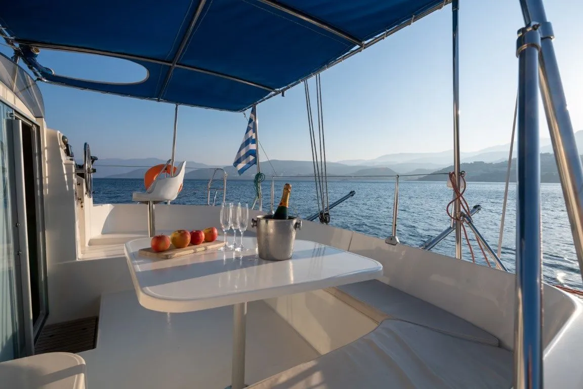 Cata Mara Charter Boat