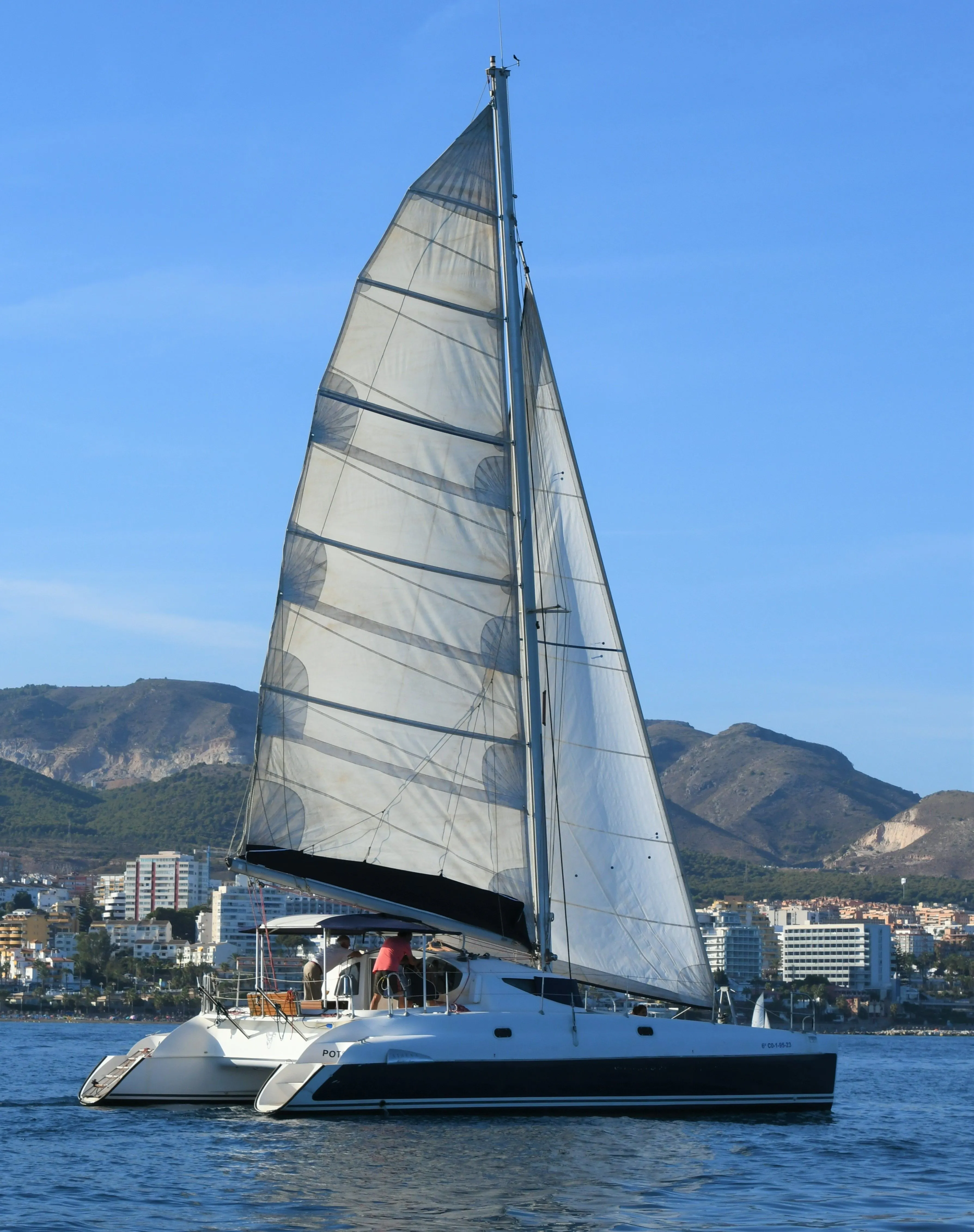 Luna Charter Boat