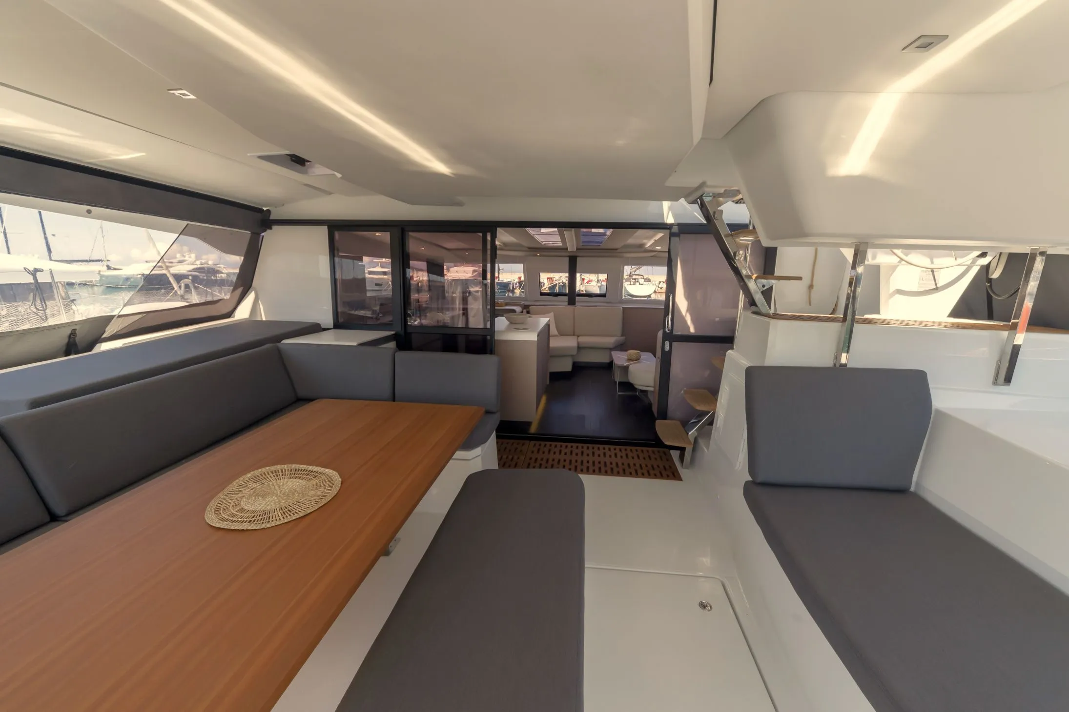 Charter a 15.54m Catamaran in Cannigione