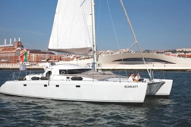14m Lisbon Boat Hire