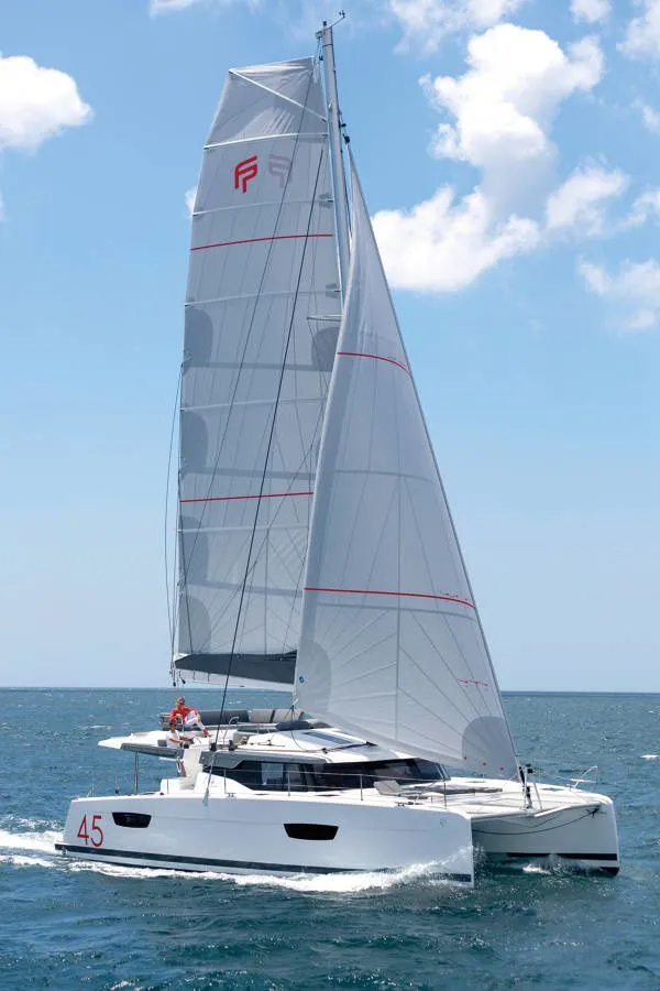 13.45m Palm Cay 4 Cabin Catamaran Hire